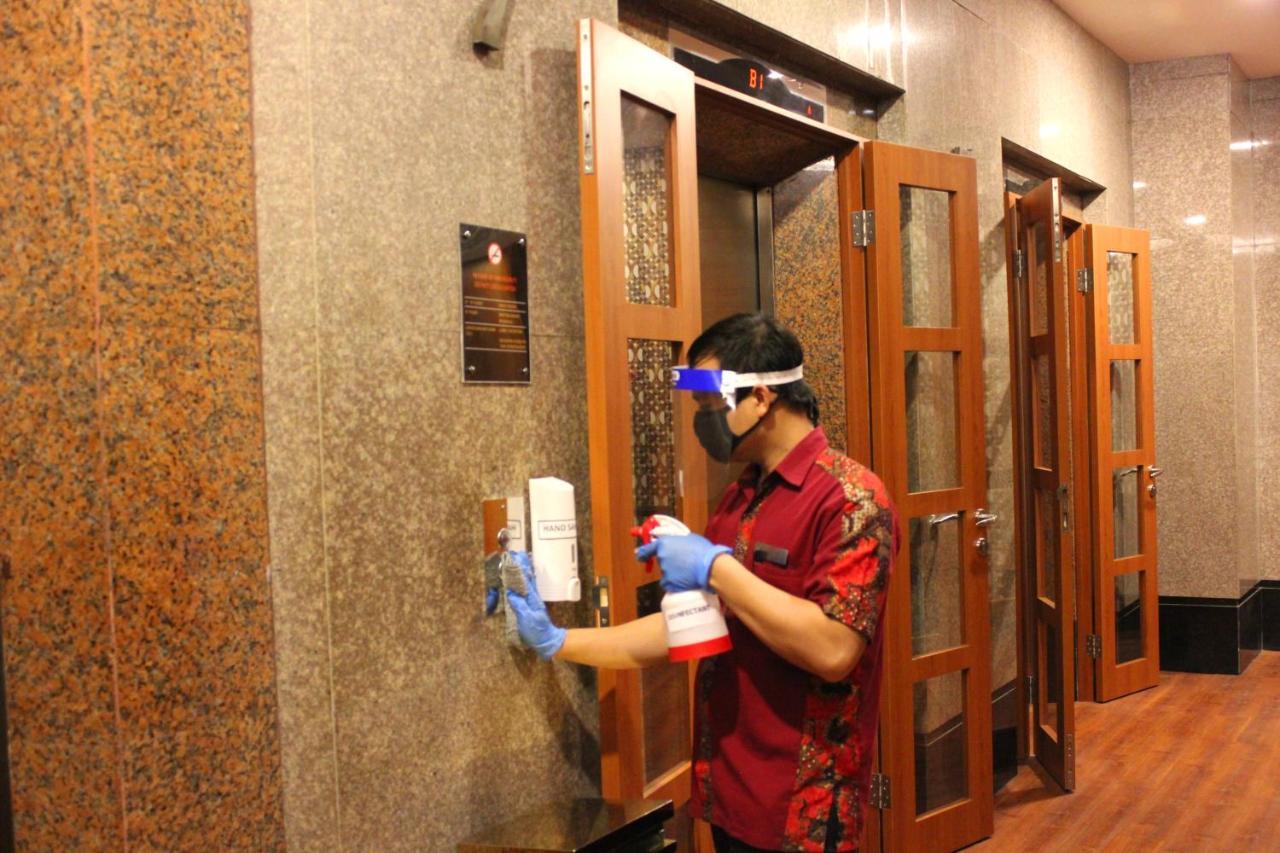 เบสต์ เวสเทิร์น เซนายัน Hotel จาการ์ตา ภายนอก รูปภาพ