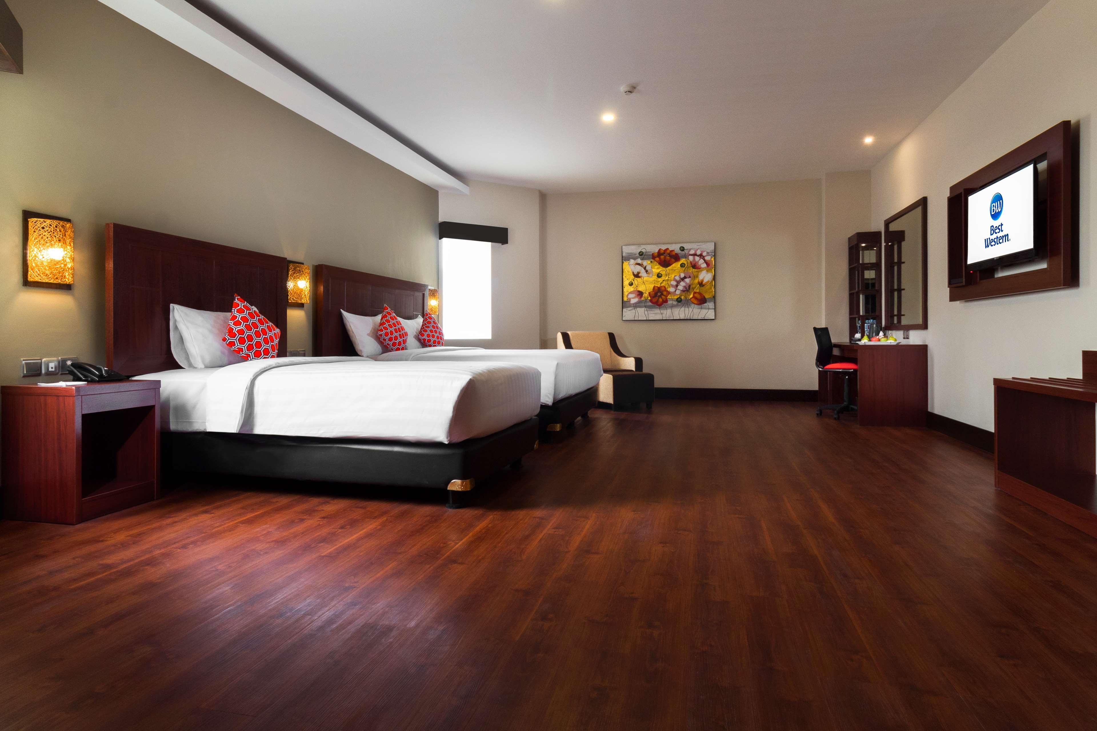 เบสต์ เวสเทิร์น เซนายัน Hotel จาการ์ตา ภายนอก รูปภาพ