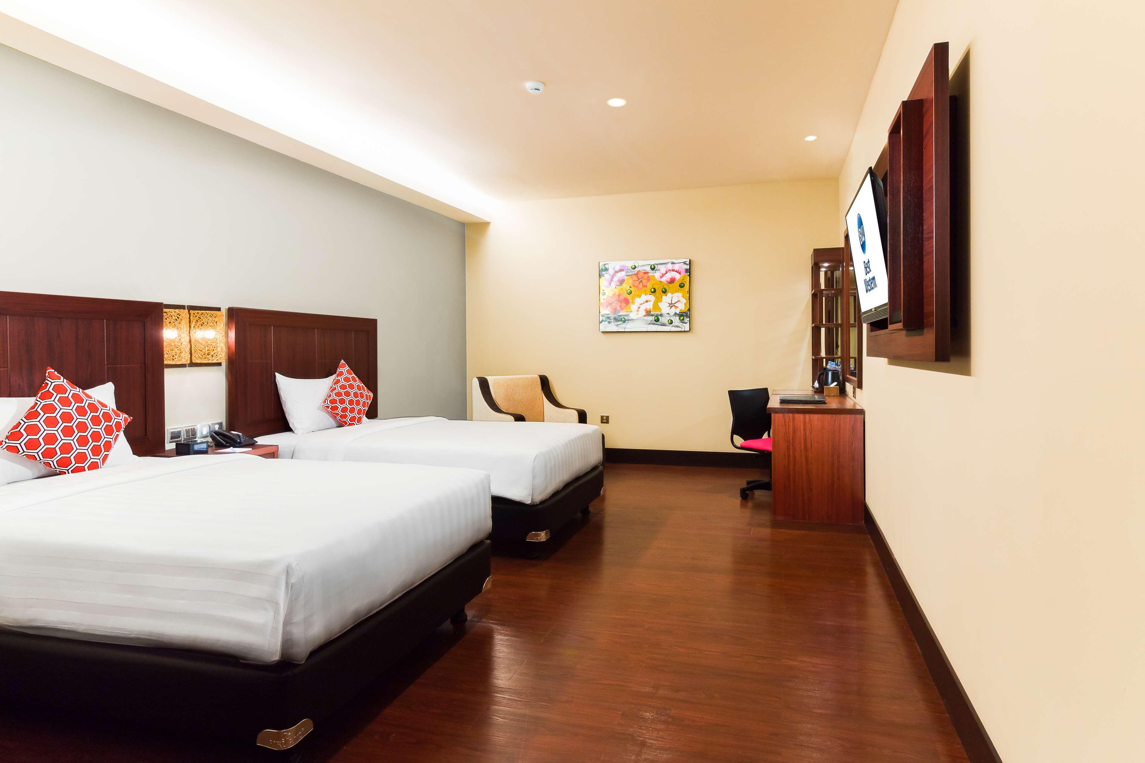 เบสต์ เวสเทิร์น เซนายัน Hotel จาการ์ตา ภายนอก รูปภาพ