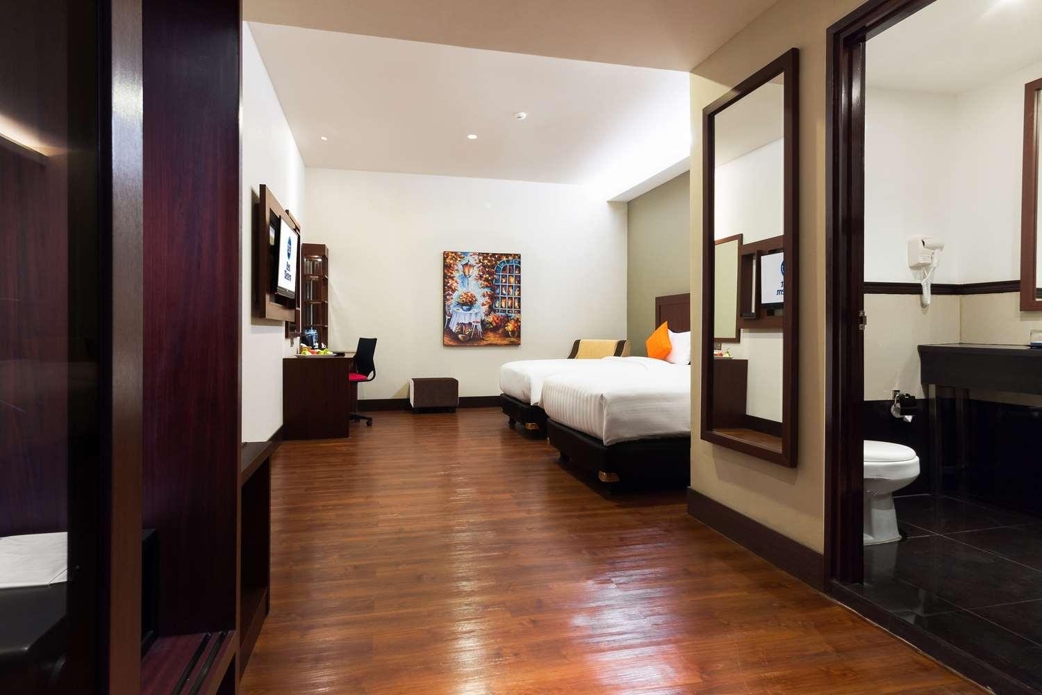 เบสต์ เวสเทิร์น เซนายัน Hotel จาการ์ตา ภายนอก รูปภาพ