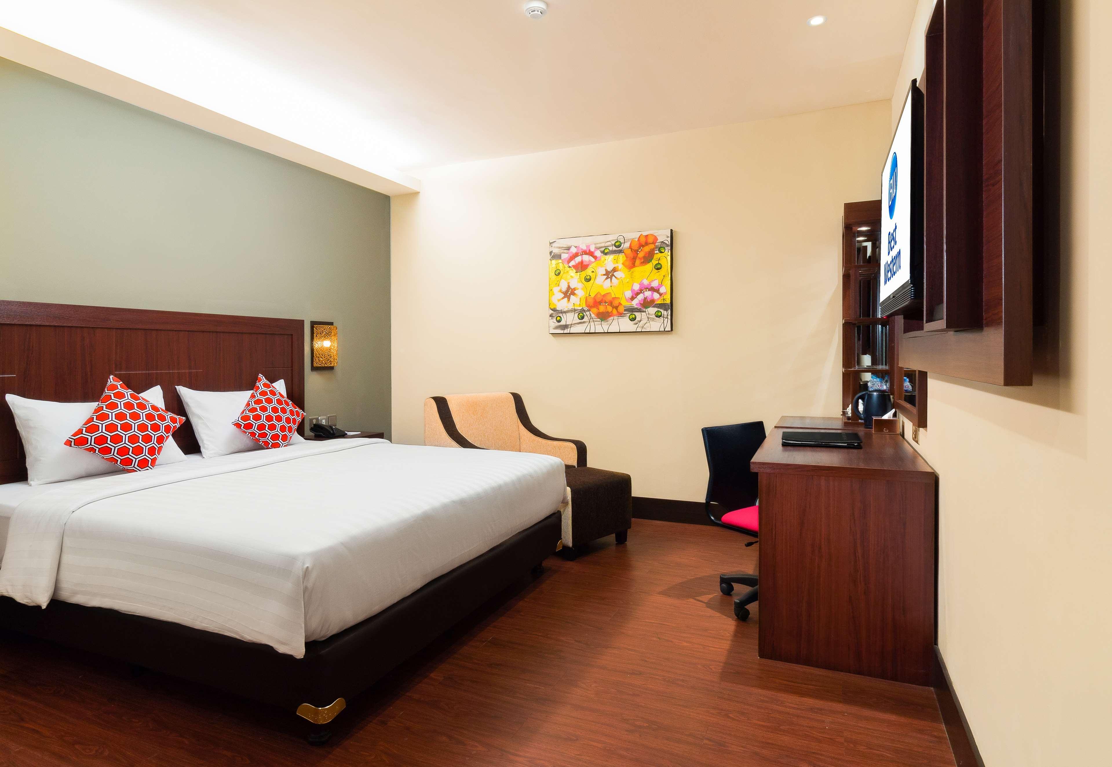 เบสต์ เวสเทิร์น เซนายัน Hotel จาการ์ตา ภายนอก รูปภาพ